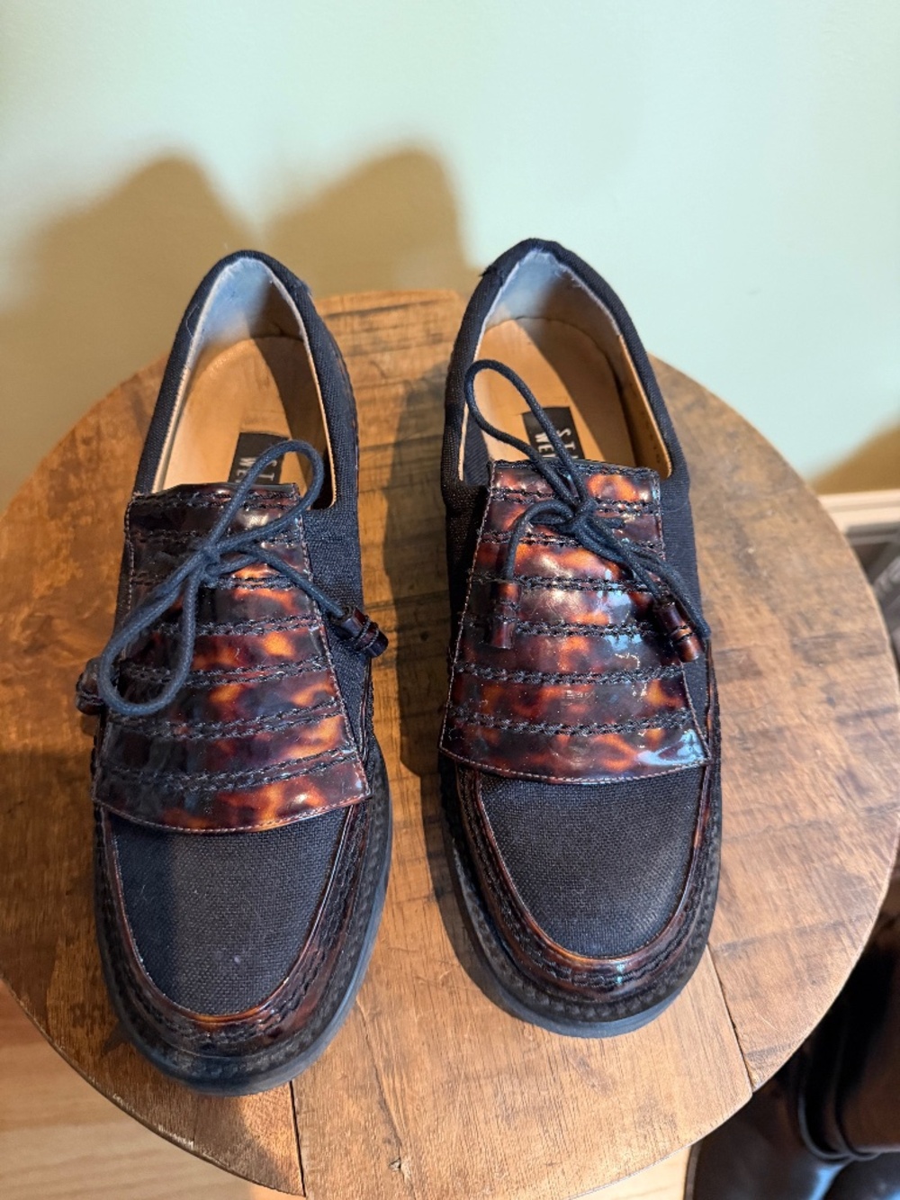 Stuart Weitzman Tortoise Kiltie Oxford Golf Shoes